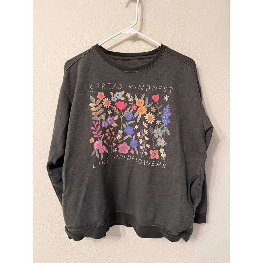 Natural Life Spread Kindness Like Wildflowers Floral Sweatshirt Gray Small